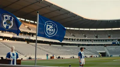 RCD Espanyol revive el diseño icónico de los 80 en su segunda equipación