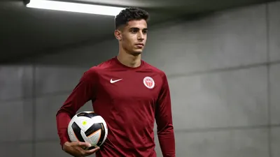 El joven extremo canterano Leo Salazar abandona el RCD Espanyol para jugar cedido en el Ajax, que tiene una opción de...