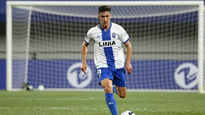 RCD Espanyol faces Levante in La Liga with 37 goals scored and 48 conceded, 41 points behind Barcelona in the standings