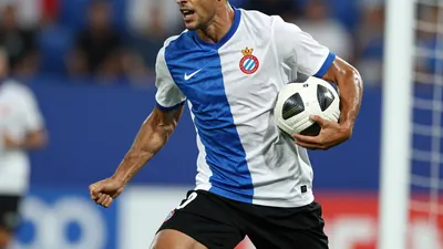 RCD Espanyol win 4-0 against Levante in a La Liga match, with goals from Roberto and Dolan